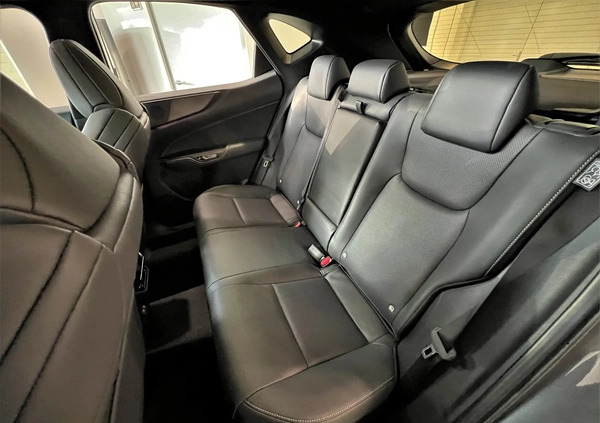 Lexus NX cena 293289 przebieg: 1, rok produkcji 2024 z Cieszyn małe 79